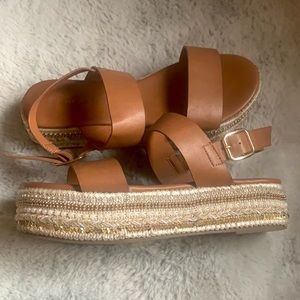 Adorable sequenced sandals